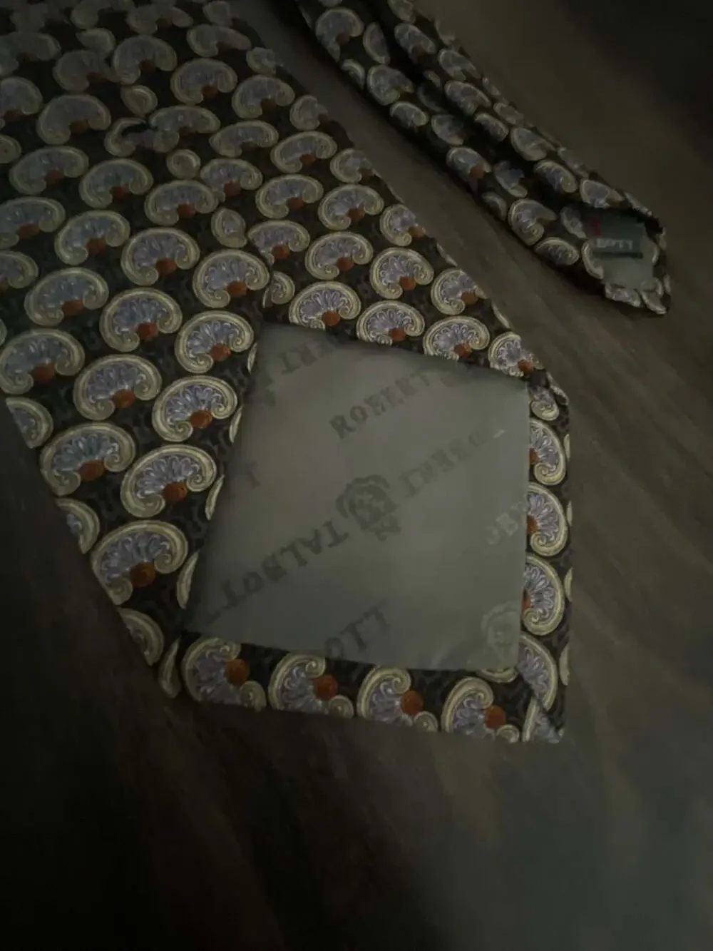 Robert Talbott Silk Necktie with Fan Motif Pattern